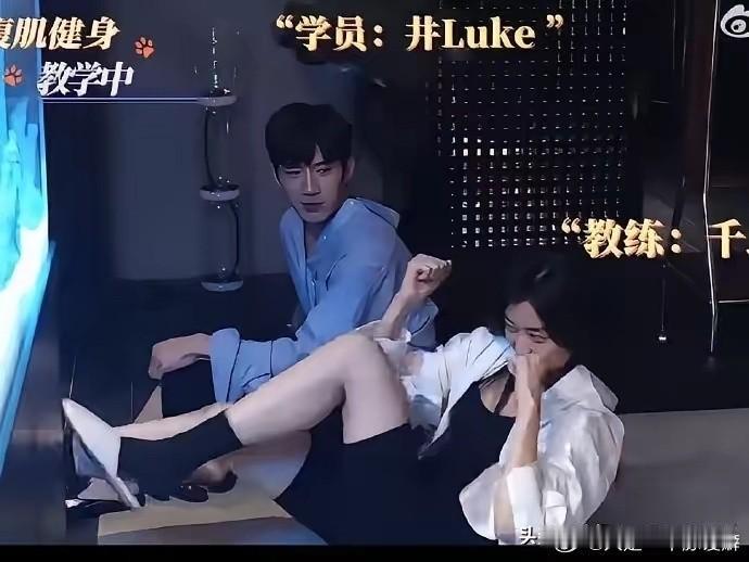 谁看了都佩服！孙千片场都在做卷腹 
花絮走红，终于知道她体态、状态为什么一直这么