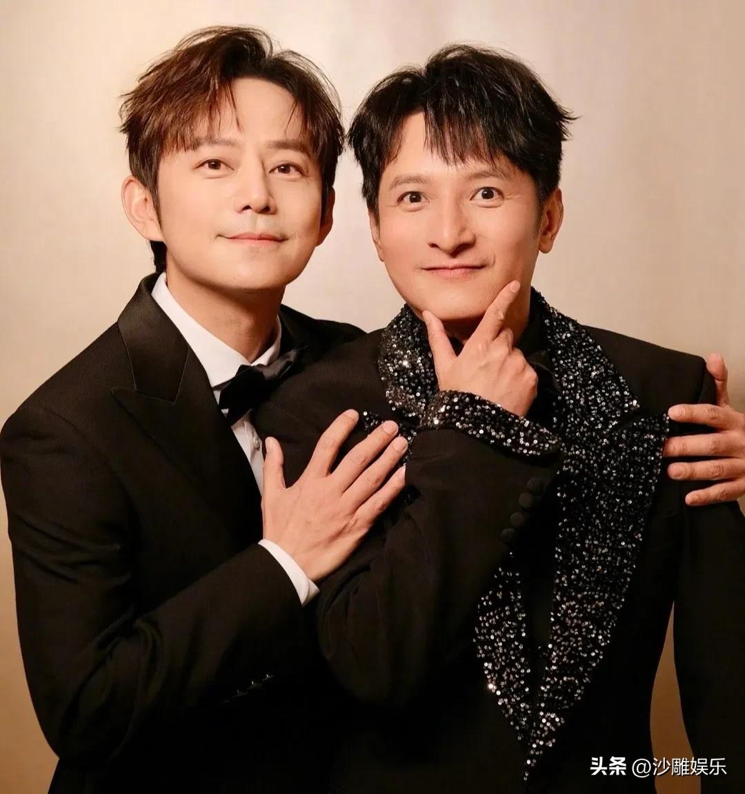 李维嘉，官宣回归！

3月12日，许久没有消息的李维嘉，突然冲上了热搜榜。这一次