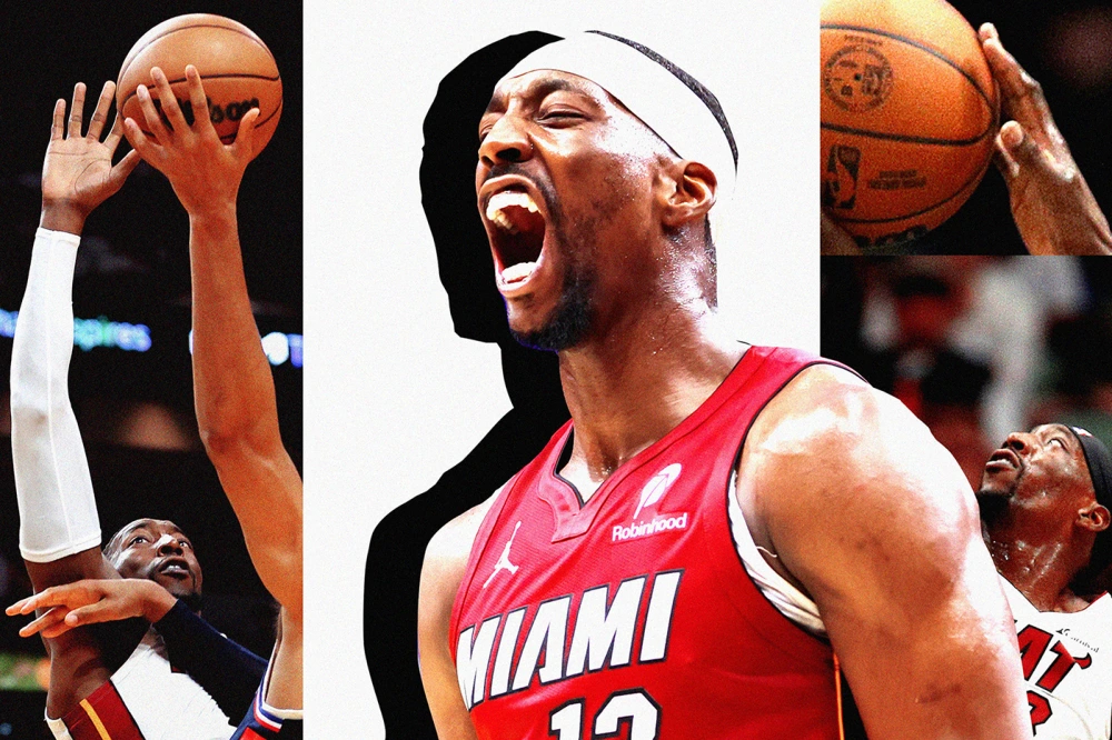 阿德巴约判断对手是否忌惮他防守的方法很特别：当对方教练刻意把他安排在强侧底角，完