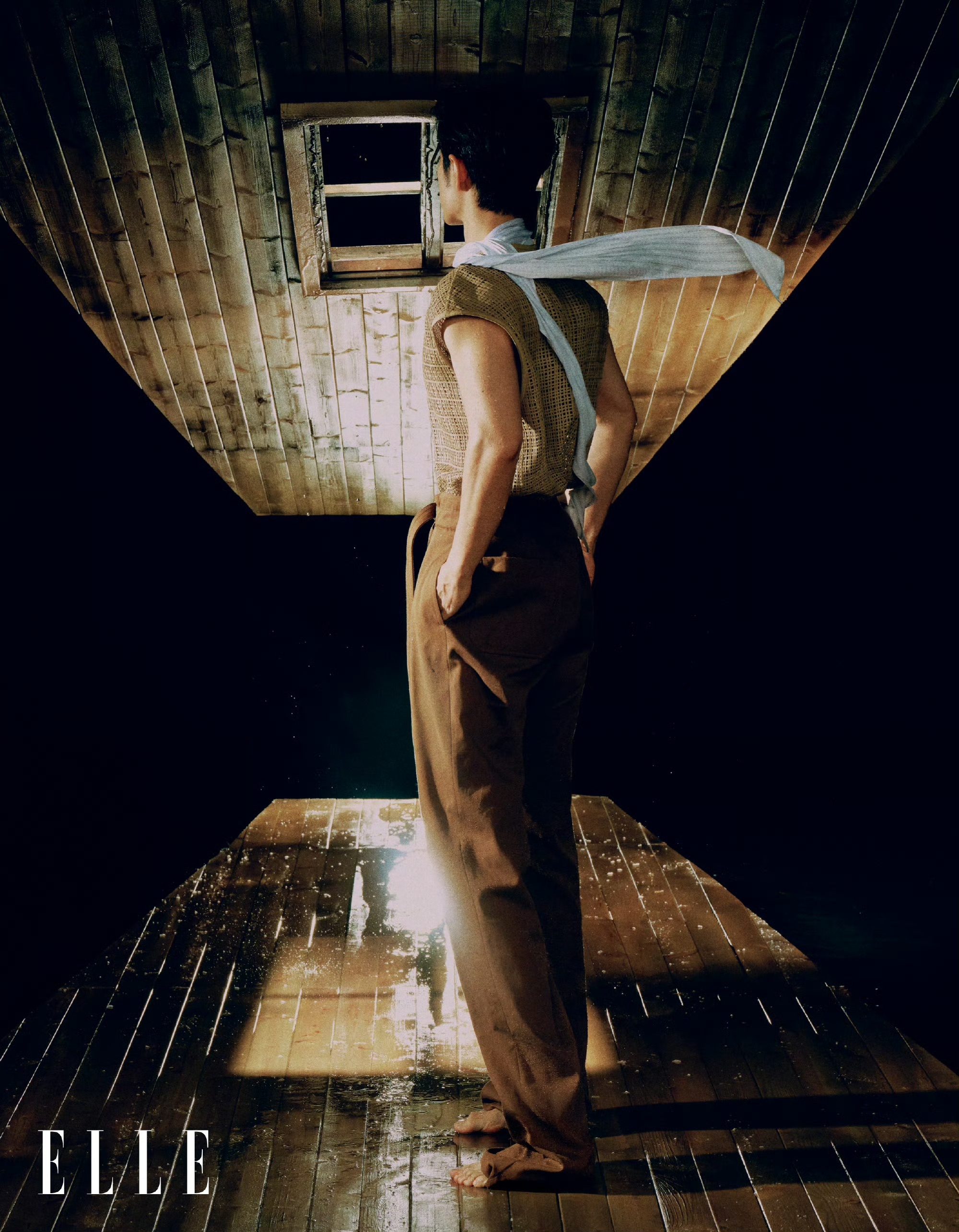 肖战肖战四季主题封面肖战穿越四季主题纵有山野无垠，且听风拂林梢；历经四季流转，春