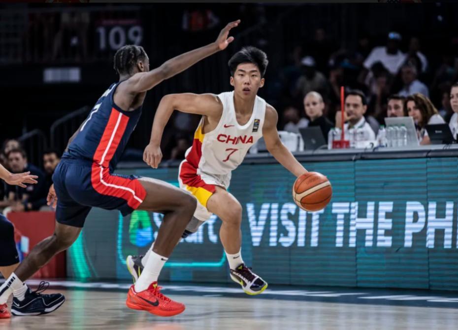 男篮未来新星李悦洲NBA前景：

李悦洲到底有没有机会冲击NBA，这件事现在下结