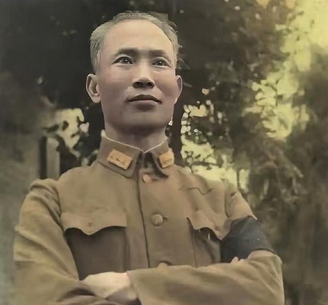 陈诚旧部为何晚年沉默？蒋介石败退的暗线，或许早在1943年就埋下了。

蒋介石的