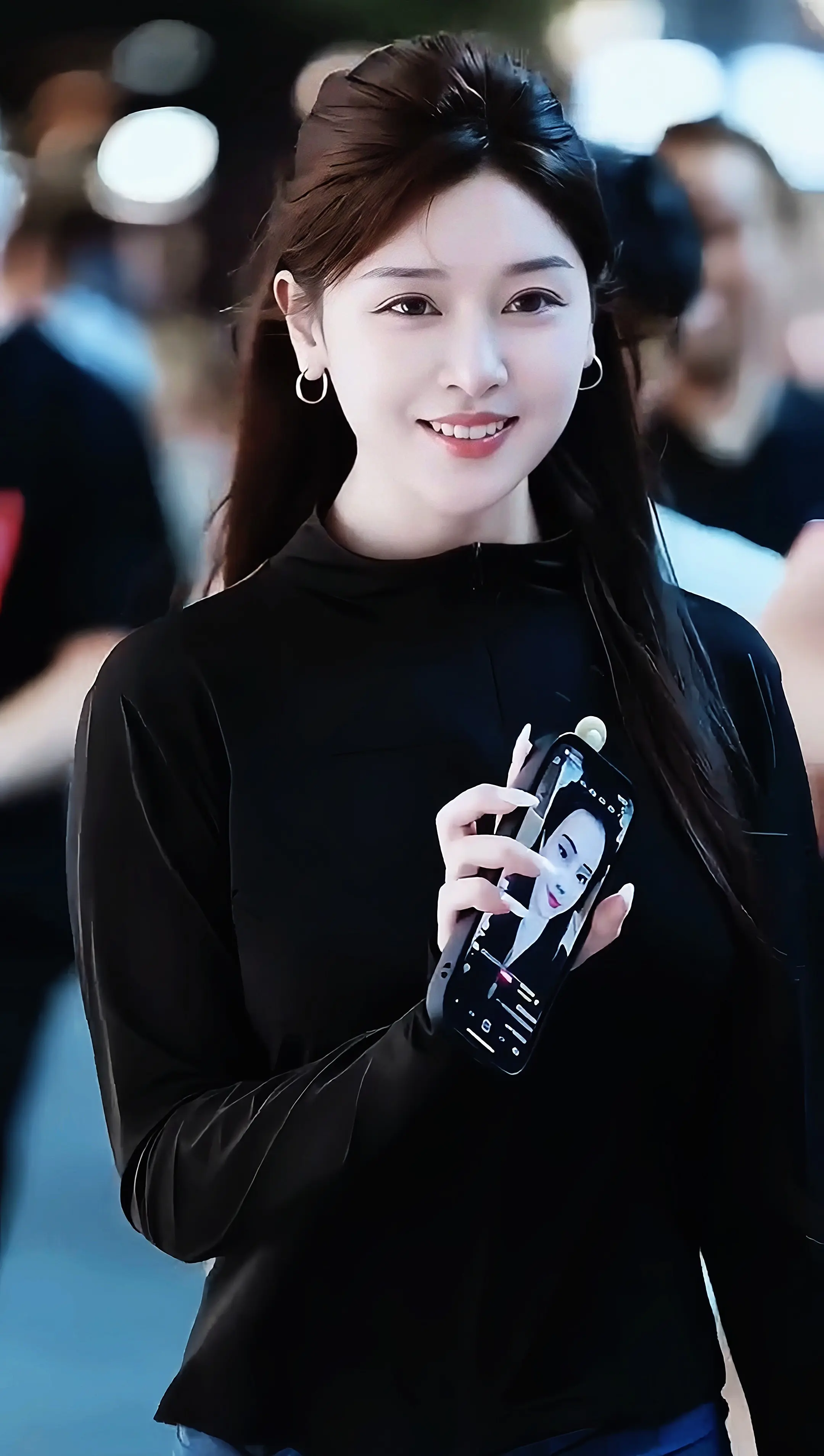 现在的我，安静了许多，沉默了许多，想开了许多，也淡定了许多，世间皆苦...