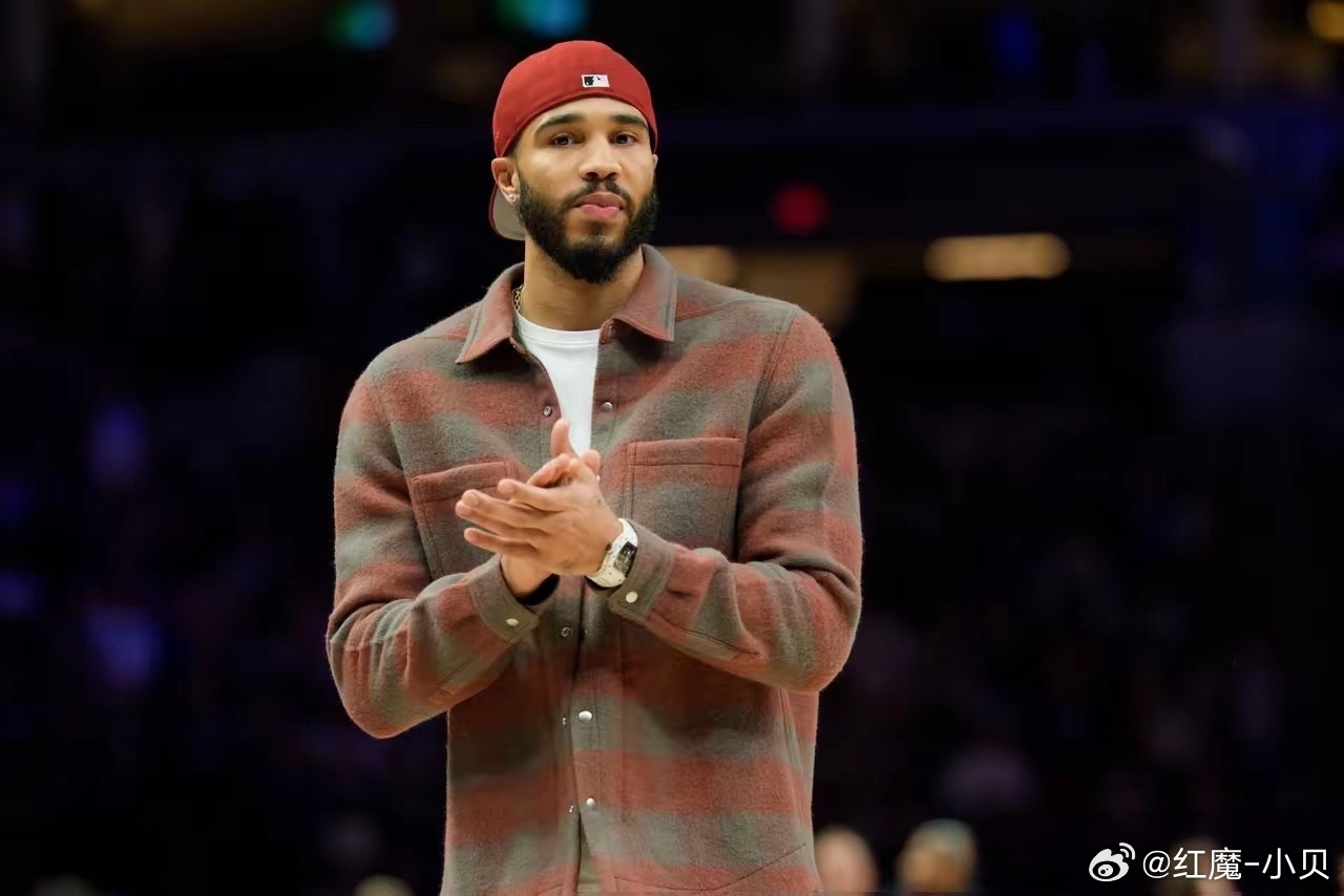 重磅来袭！塔图姆终于要复出了，自从去年5月受伤后，这是首次有明确消息说他已完全康