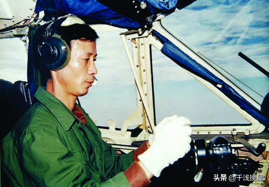 1990年，我国花高价聘请美国飞行员试飞运8C，谁曾想在关键时刻，他却怂了，之后