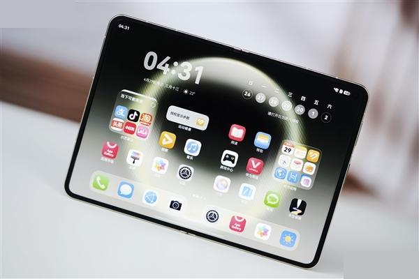 余承东松口，华为手机要涨价了：「公司必须先生存下来」。
余承东这次没绕弯子，在国
