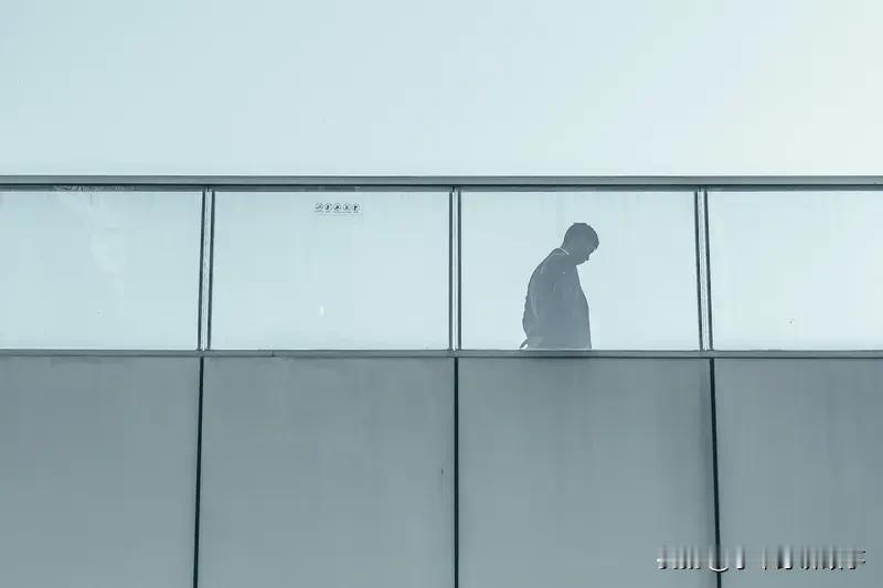 惊！多地私人影院沦为藏污纳垢之地
近日，神秘访客暗访西安、成都、三亚、大理等地私