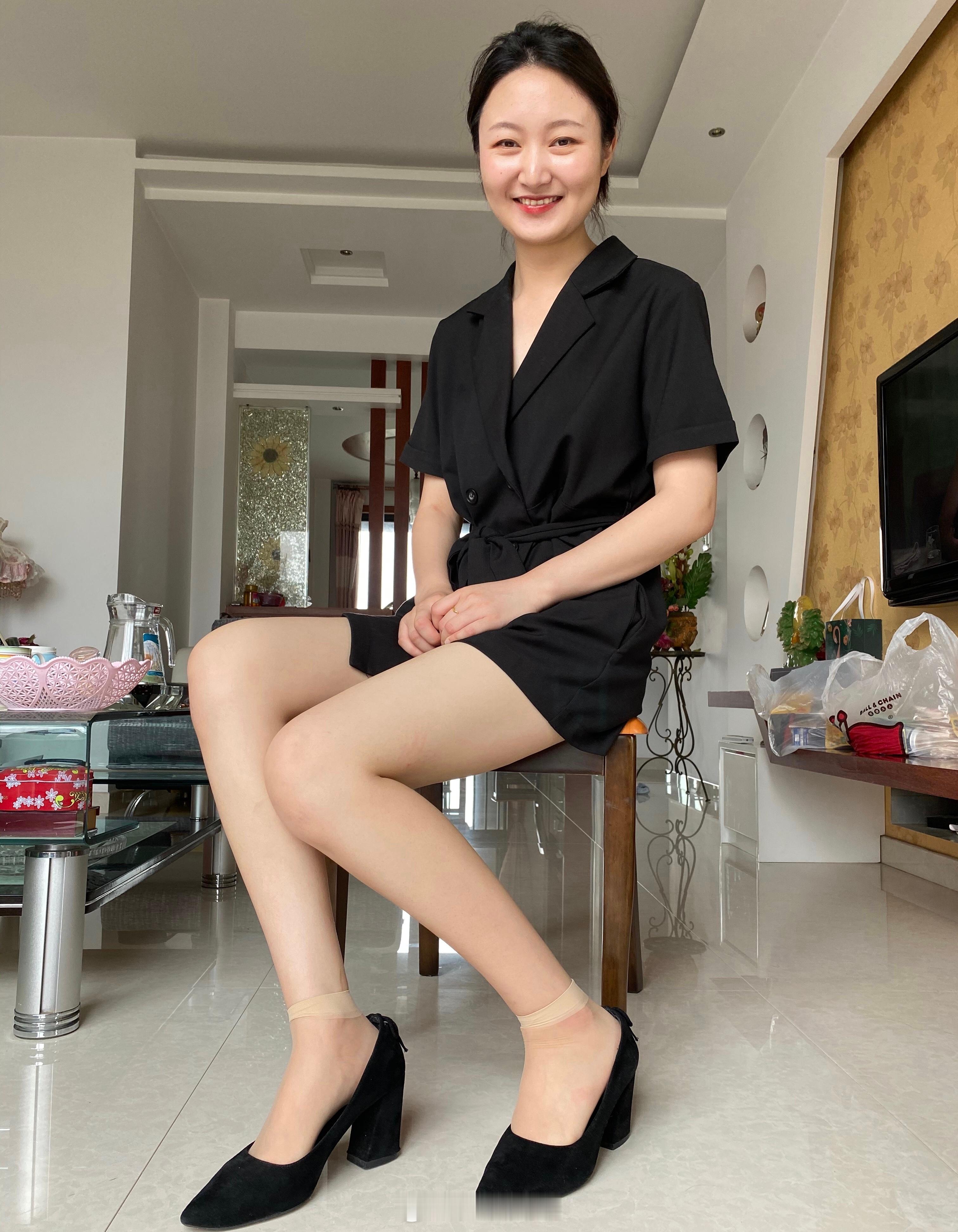 阿姨美拍居家短丝小阿姨 ​​​