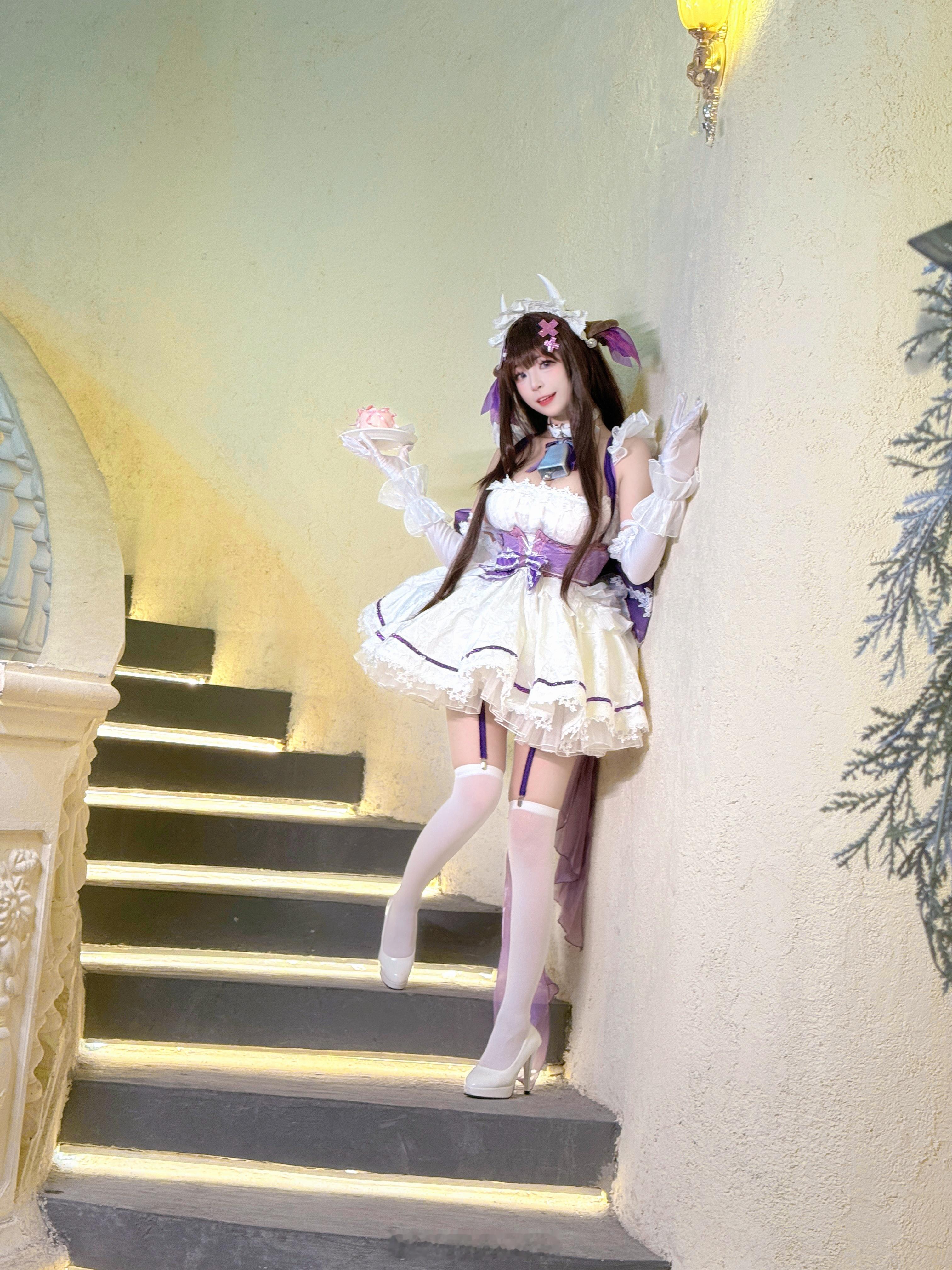 #碧蓝航线[超话]##樫野# 💜牛牛女仆～先来一组手机拍拍！📷#亿点曝光计划