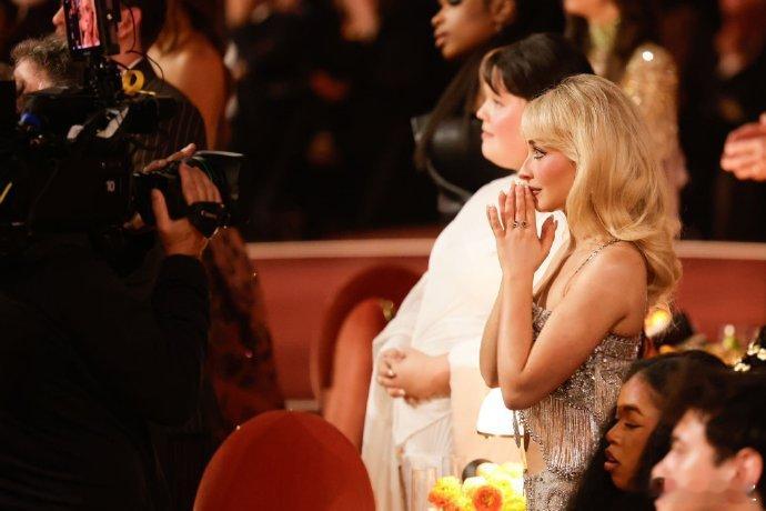 匠妹格莱美6提0中第68届格莱美获奖名单公布，匠妹Sabrina Carpent