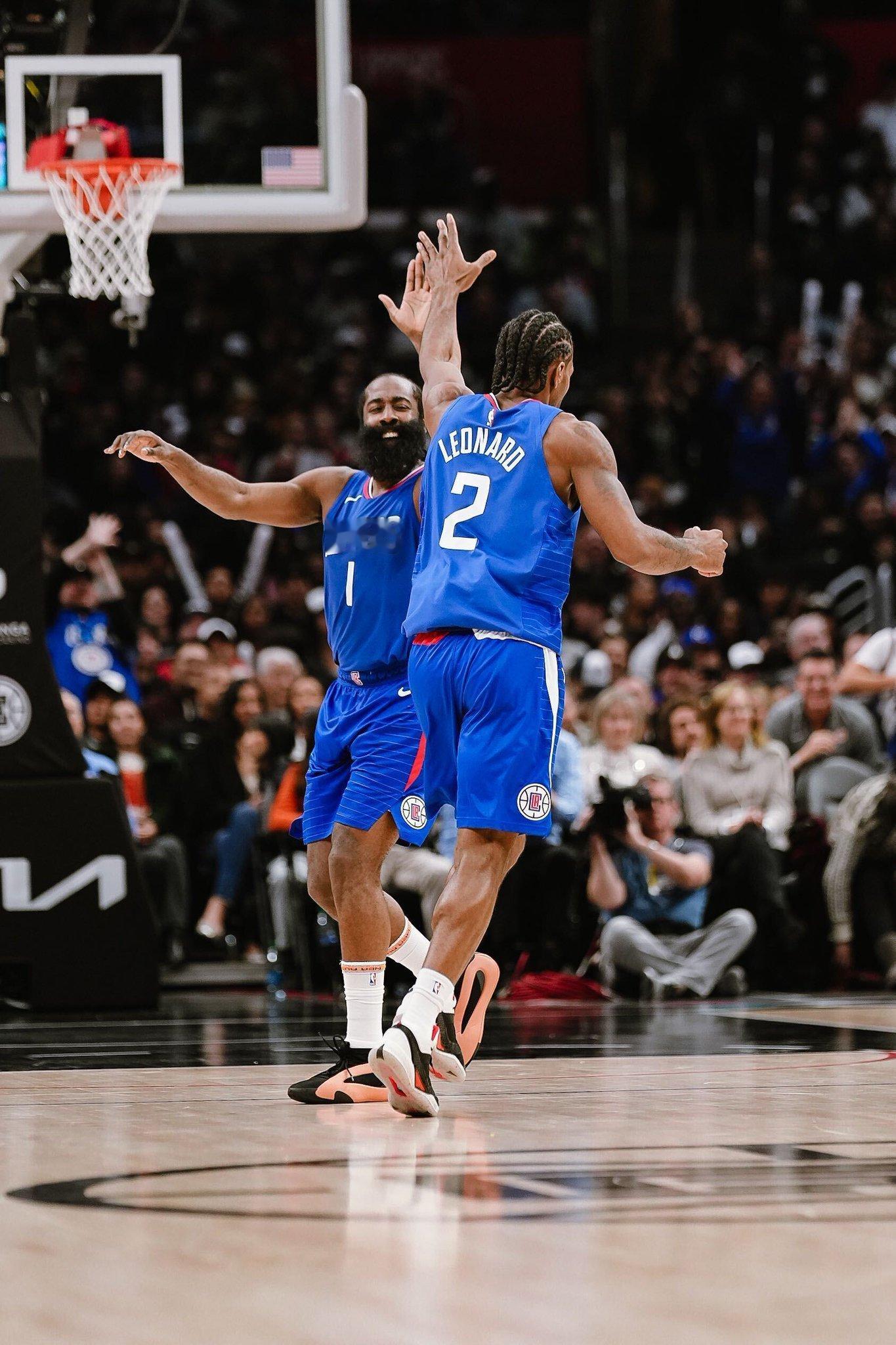 快船三巨头为何无缘全明星首发？谁注意哈登反应，杜兰特没说错！原因包括数据表现平平