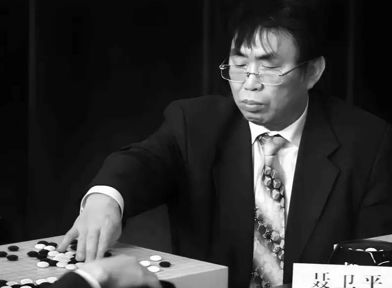 真是太突然了。因为留在脑海中的印象，这位老爷子还是身体非常健康，虽然不太健谈，但