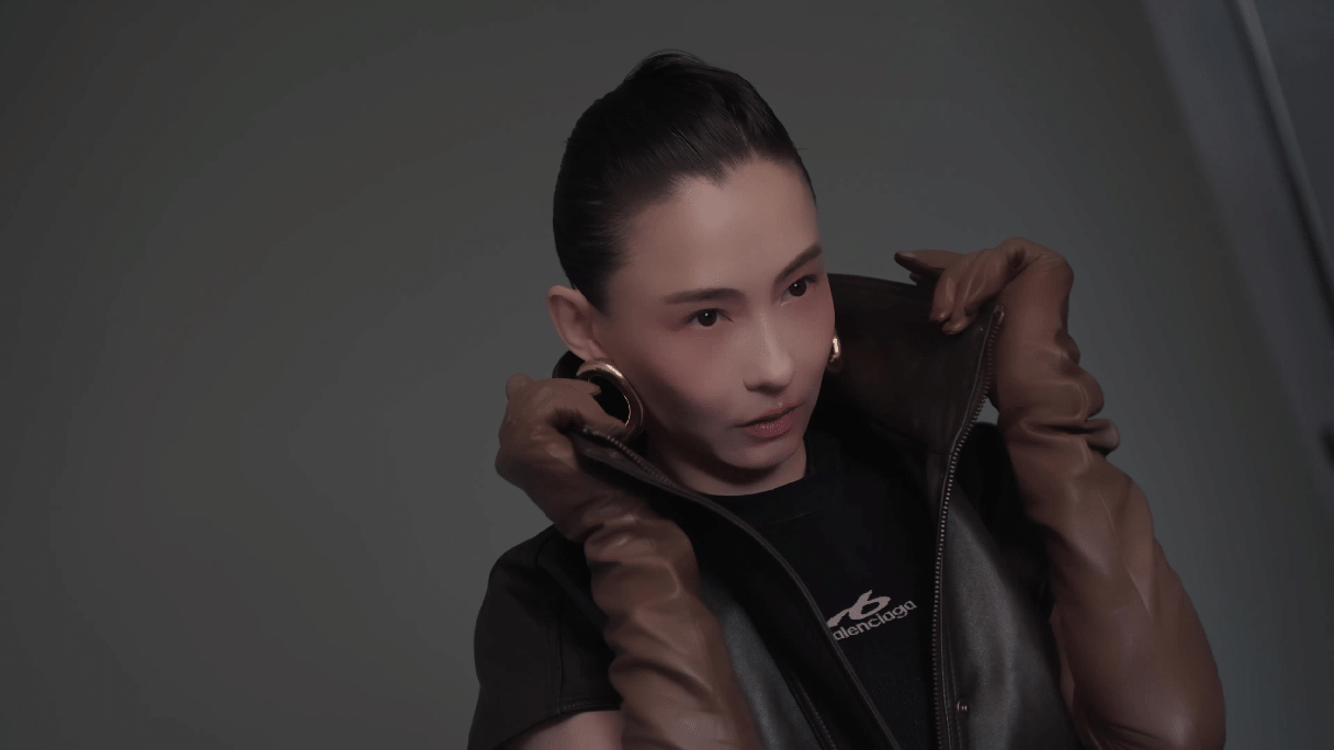 张柏芝时装六月封面状态太能打了，时光仿佛格外优待美人，天生的绝佳骨相撑起所有镜头
