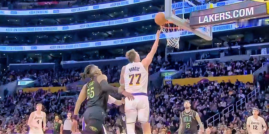 从“聚光灯猎物”到“对手却步”！湖人已刷新所有球队认知！

今日湖人133比12