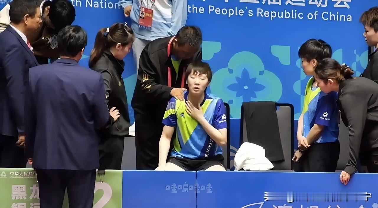 昨天曼昱因伤未能参加黑龙江与河北的团体比赛。
    黑粉们又开始借题发挥了，说