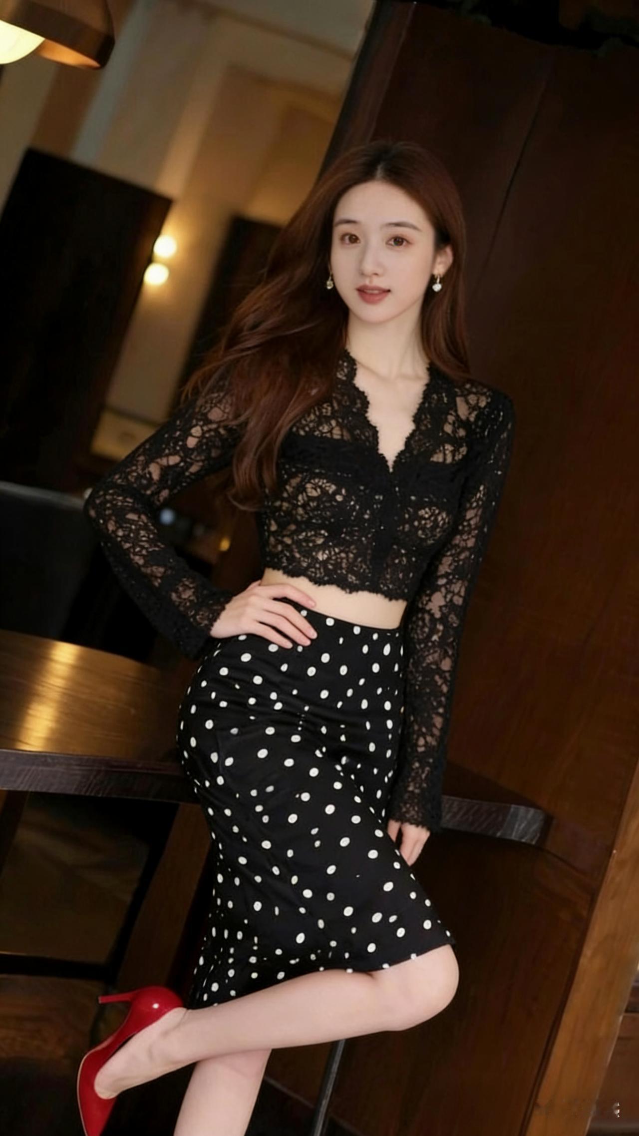 晒图笔记大赛 优雅黑裙穿搭，尽显迷人魅力！