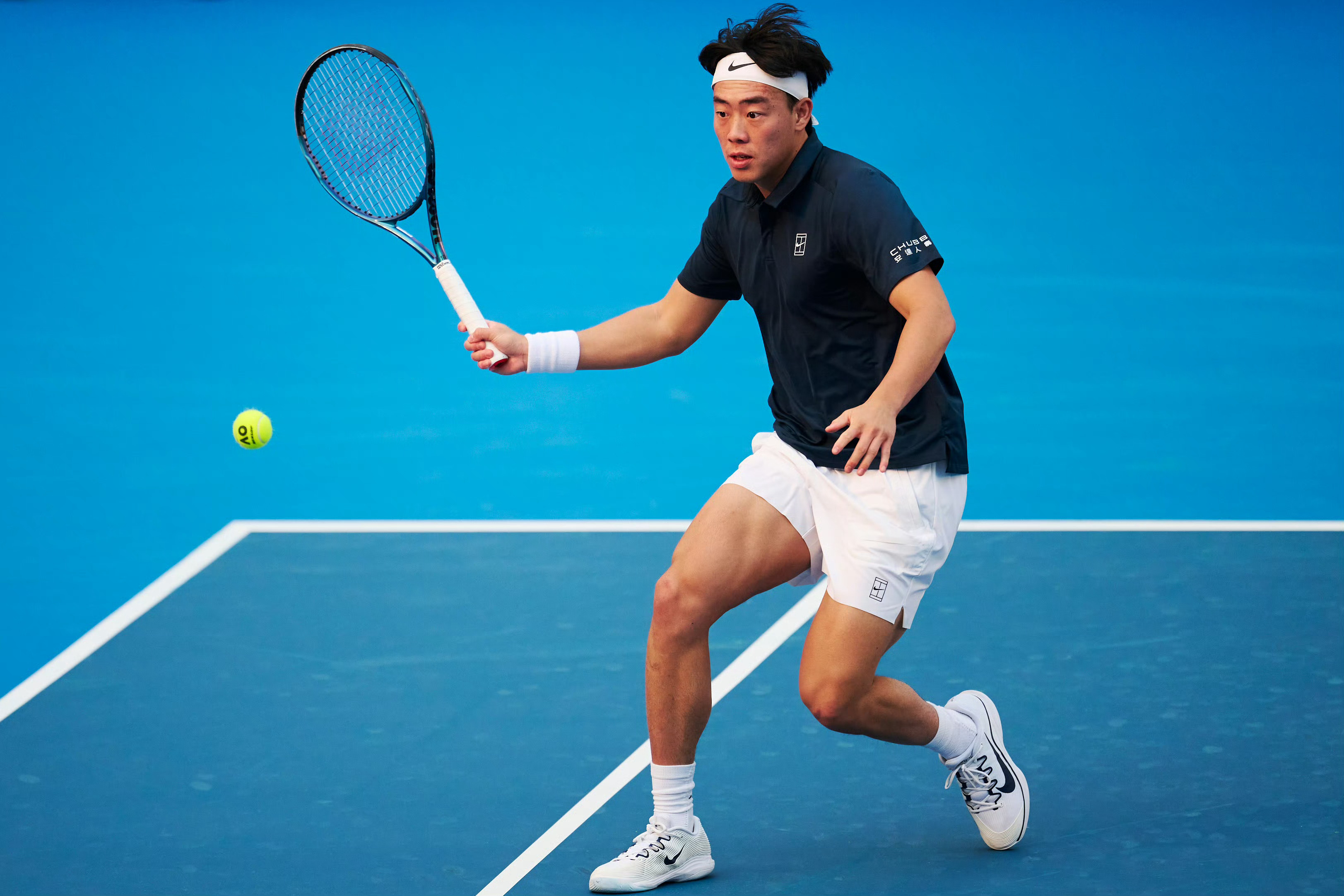 黄泽林逆转6号种子迪亚洛晋级香港赛八强，在主场职业生涯首进巡回赛单打1/4决赛！