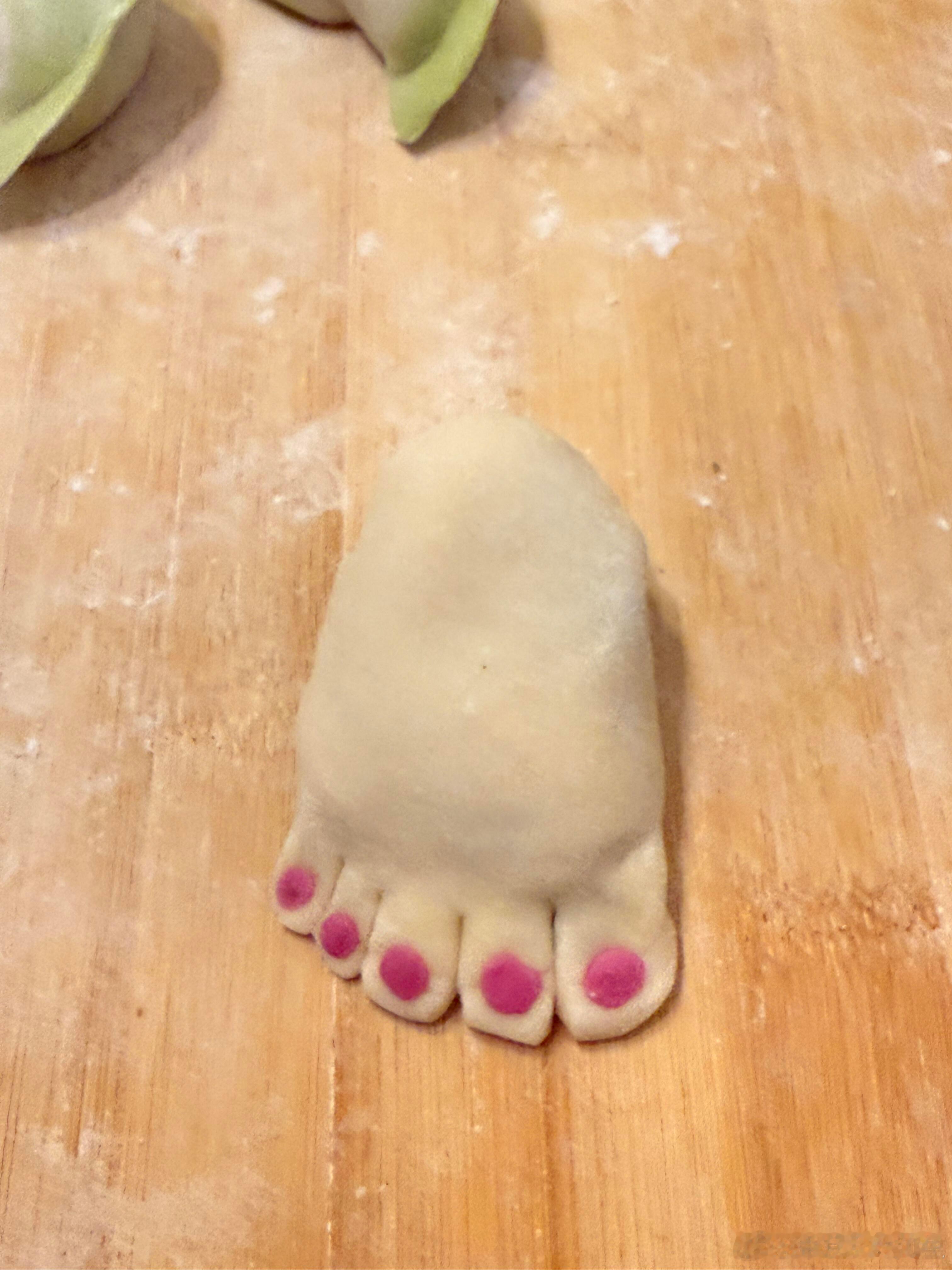 这才是真正的“脚”子 ​​​