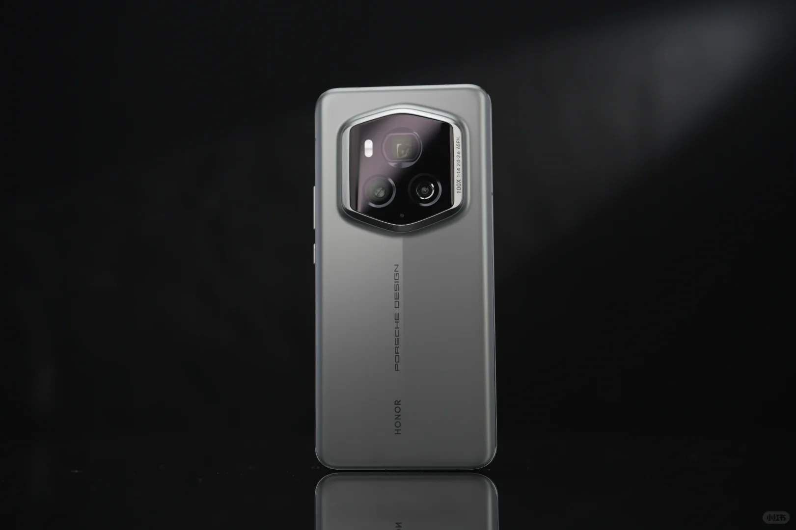 华为的RS版彻底过气了
荣耀magic6RSR正式登场
实话实说，华为不是手机不...