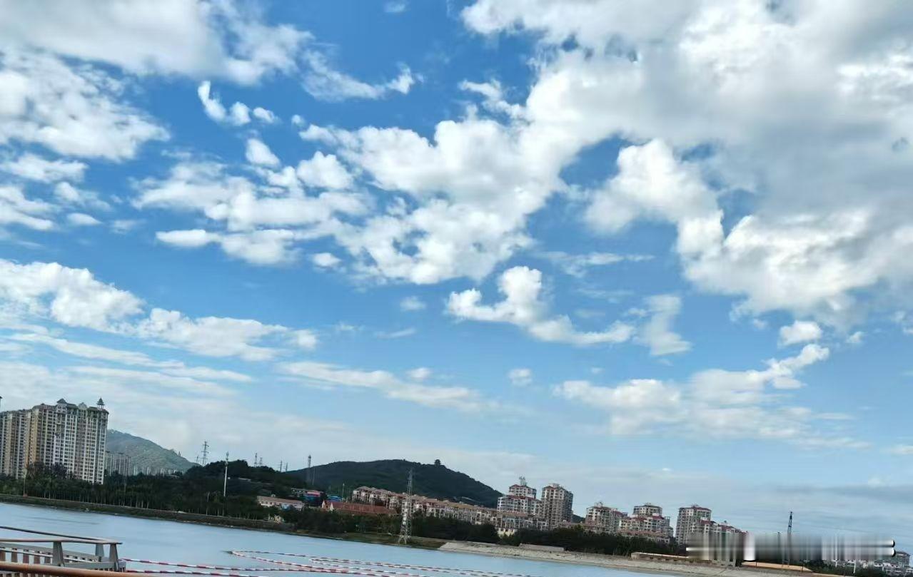今天是妈妈双腿不能走路的235天，也是妈妈带状疱疹的第八十九天，妈妈的带状疱疹后
