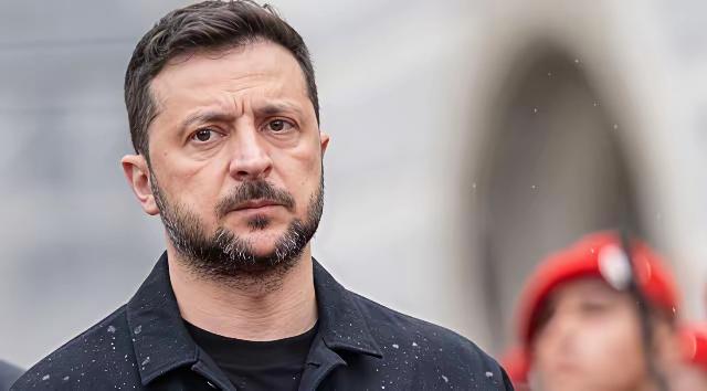 泽连斯基急了：美国不能这么做！

泽连斯基这回真急了，直接在X平台上把美国骂了一