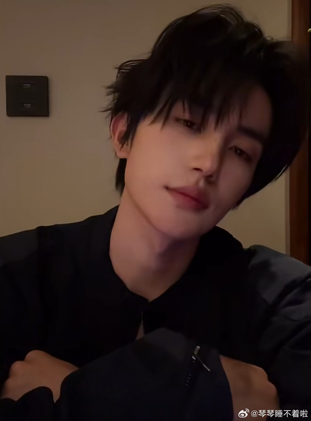 演员张翅[超话] zc张翅 喜欢你 从不是盲目的崇拜 而是一种灵魂深处的共鸣​​