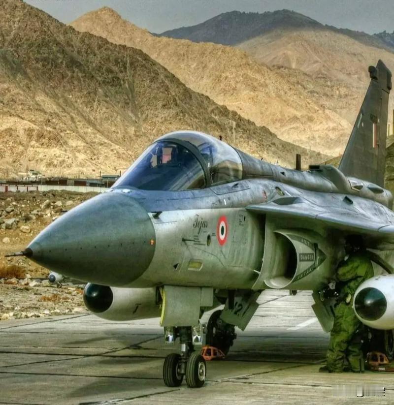 印度“光辉”战机坠毁甩锅给美国

印度“光辉”战机在拜迪坠毁，印度甩锅给美国:美