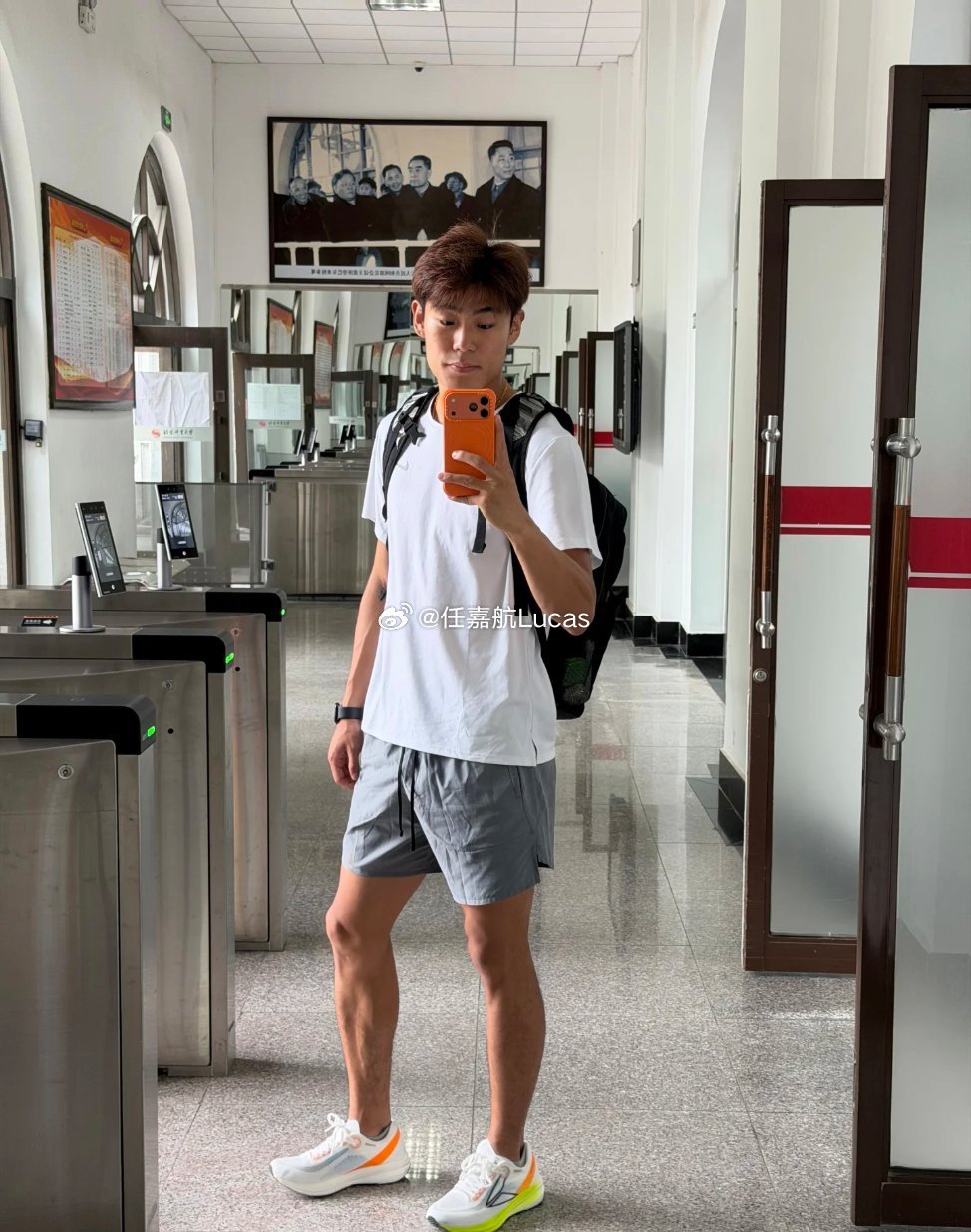 有一直谈了之后会很老实的感觉 ​​​