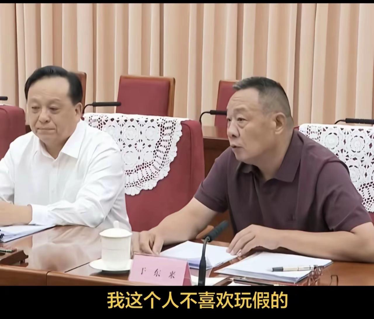 在GWY经济会议上，胖东来被邀请分享成功的经验，于总将其成功的经验总结成一句话：