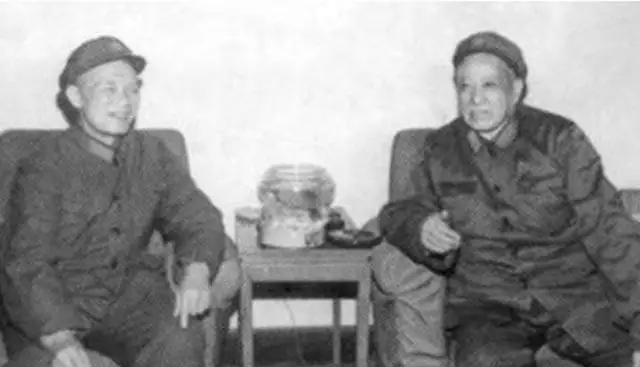 1980年，钟伟被平反后，找黄克诚要他的老房子，黄克诚大骂：我看你是越老越糊涂了