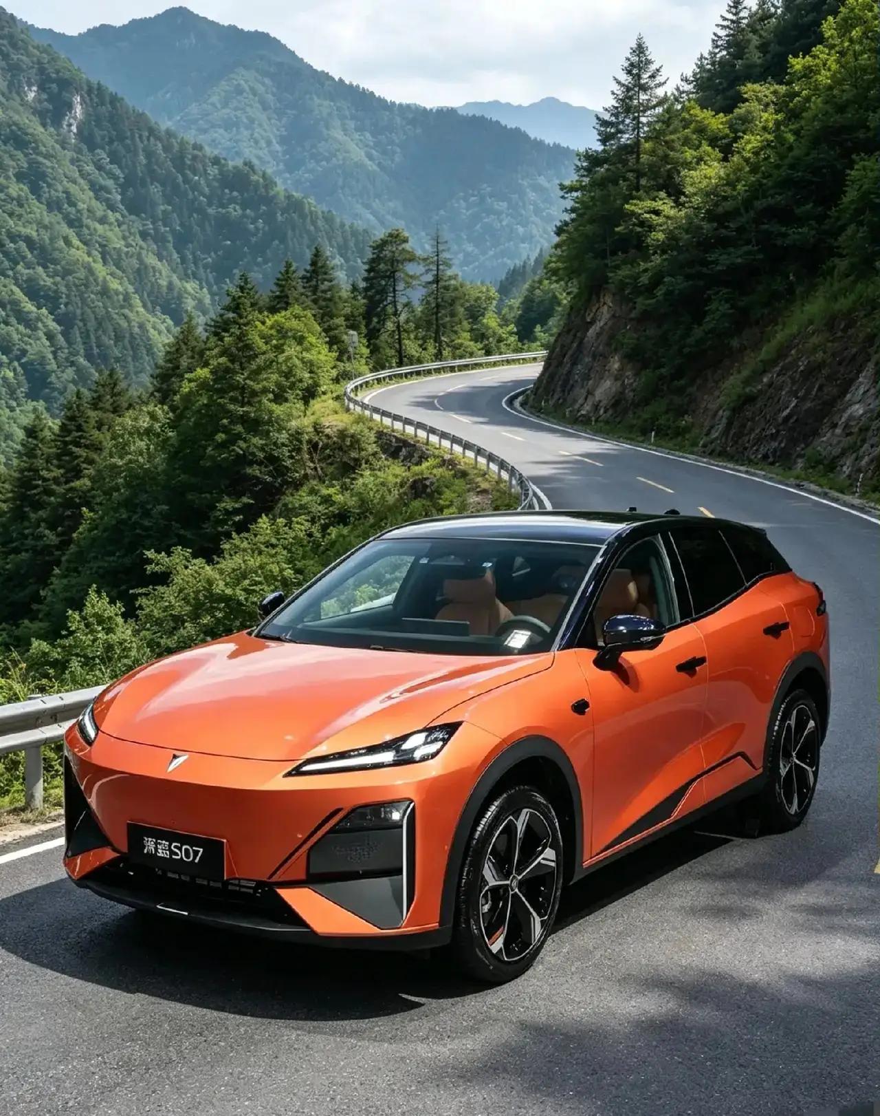 动力颜值都是附加，行车安全才是核心。
深蓝S07真的戳中家用需求！华为激光雷达就