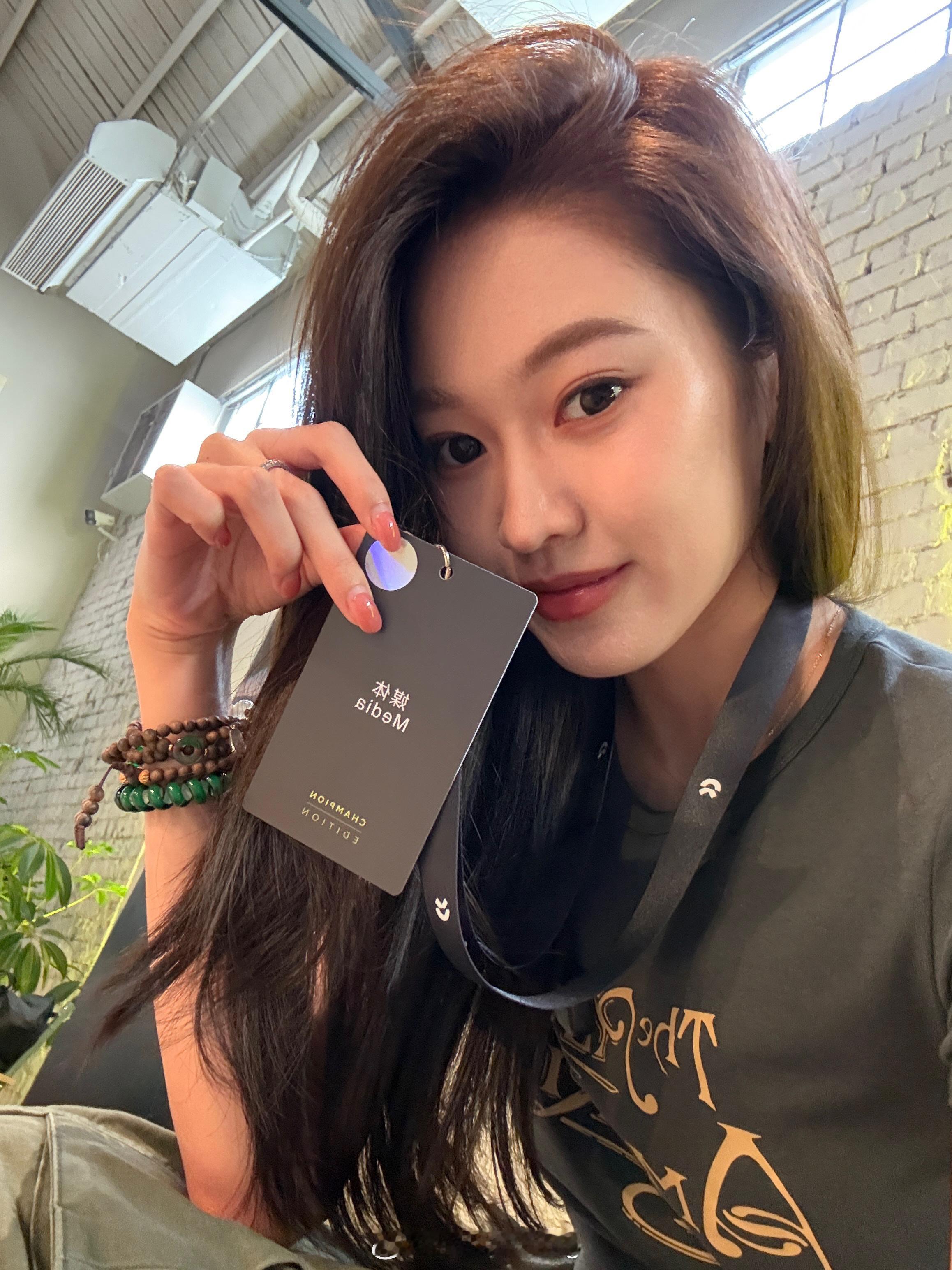 感谢我的剪辑们让我今天高产出来五个原创视频哈哈哈哈哈爽！ 