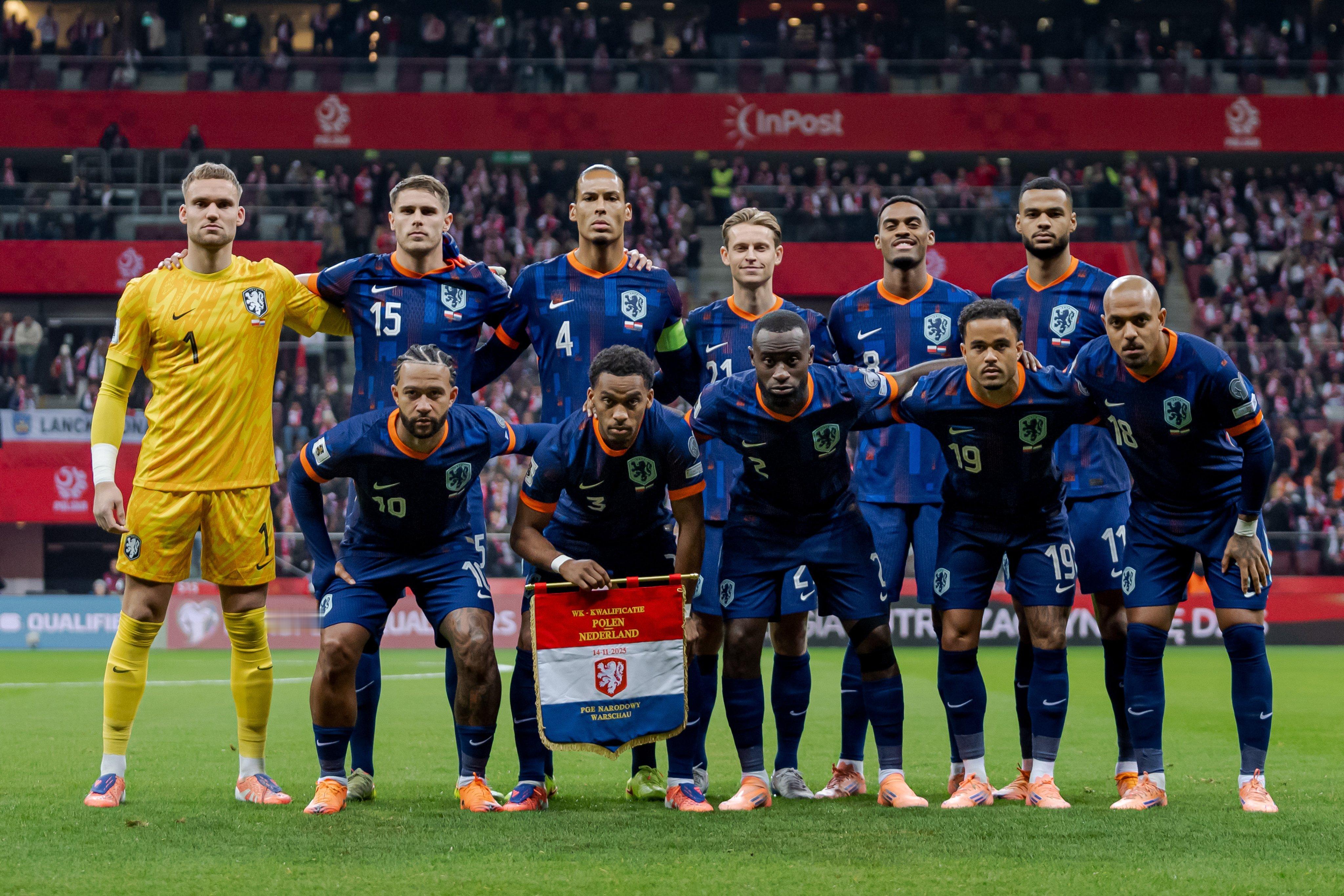 世预赛廷贝尔首发中卫踢满全场！末轮对阵小组垫底的立陶宛加上3分和净胜球优势，荷兰