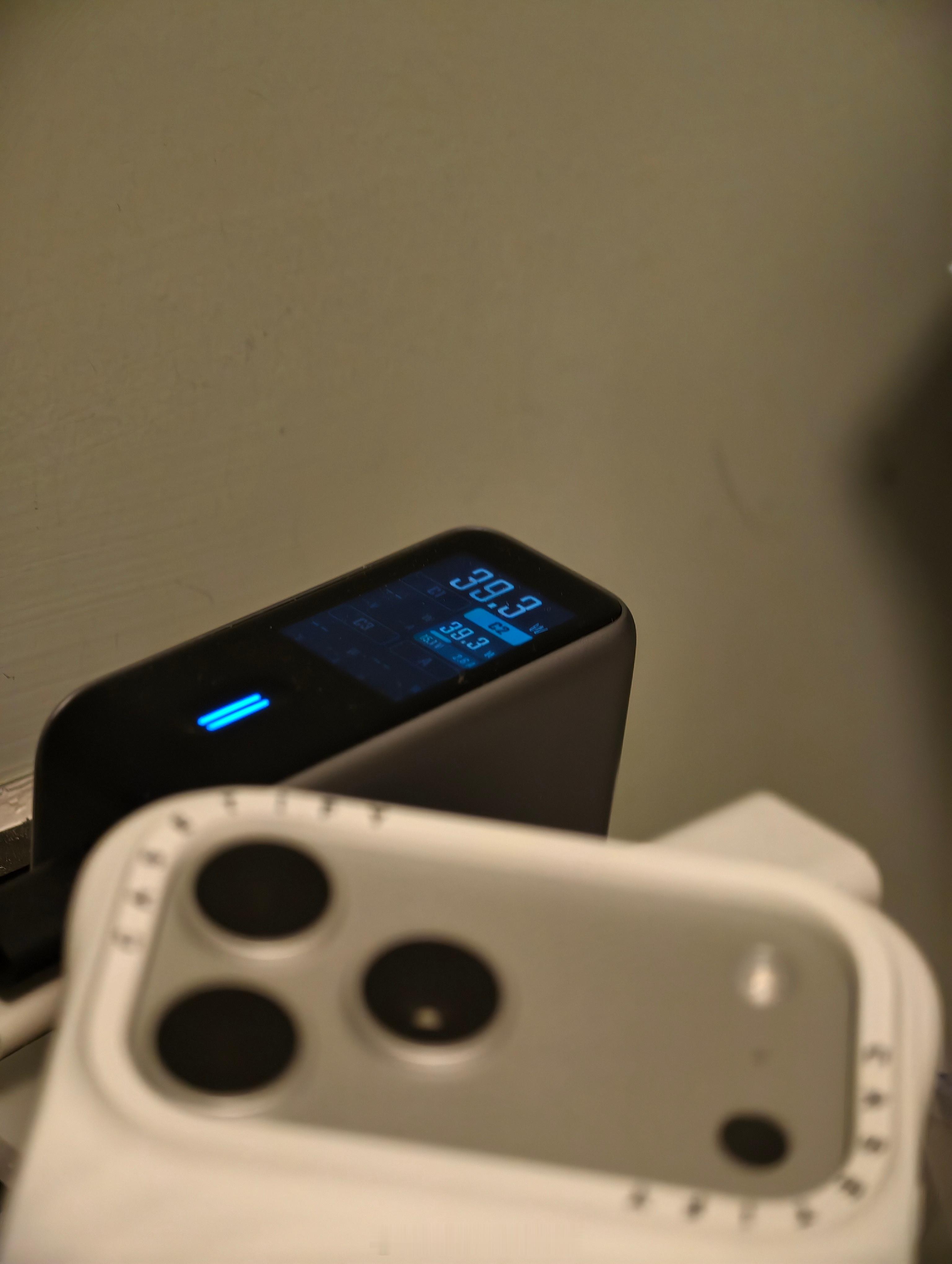 今年iPhone17 Pro Max有说法嗷随随便便就能干到40W的功率这提升，