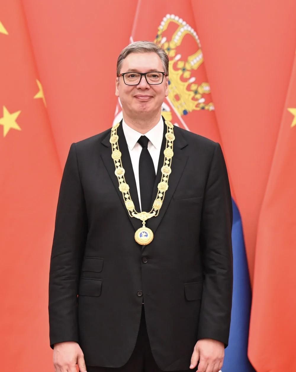 武契奇获中国最高对外勋章。这次访华，中方对武契奇，可谓是诚意满满，不管是欢迎仪式