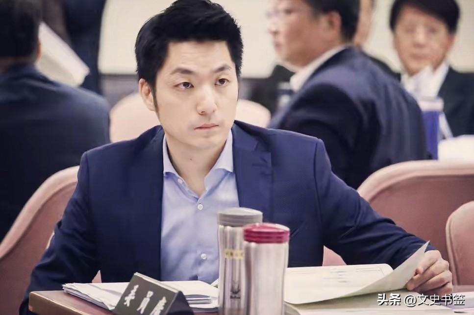 台北市长选战还没有开始，就先上演了一出荒诞戏码！5月26日，民进党北市议员陈贤蔚