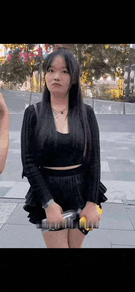 震碎了三观！彩礼至少300万，低于两三百万，我不会嫁的。月薪少于10万不要追我！