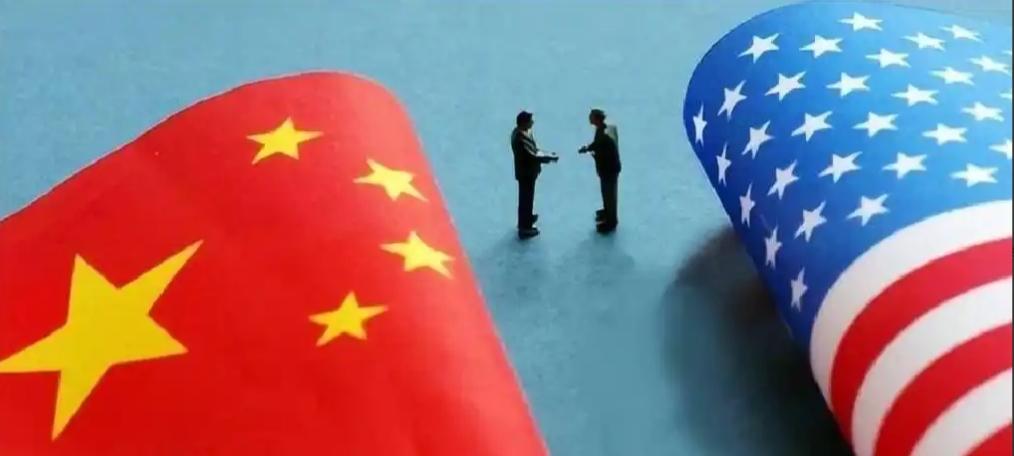 中美之间，已经没有回头路了。美国手里的绳子，已经勒住中国经济的咽喉；而中国手里的