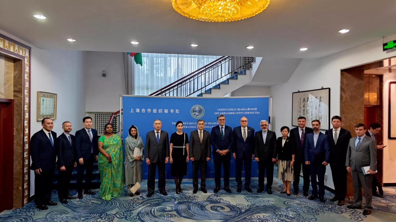 当着俄罗斯面，中国大使释放关键信号，上合组织应加强安全与情报合作。

9月11日