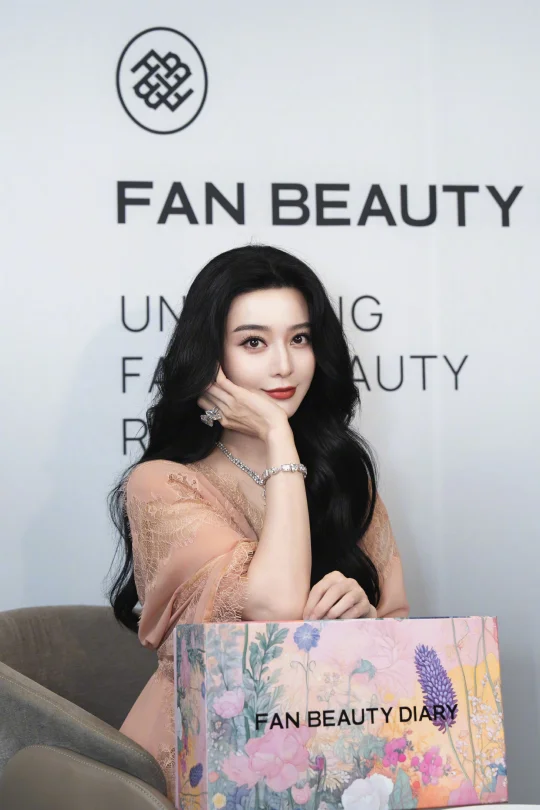 浓颜带来的美貌冲击力无敌