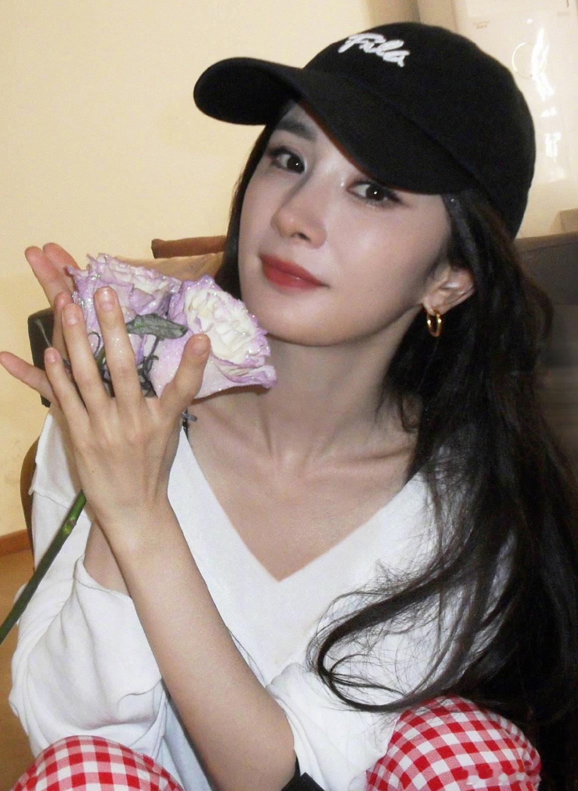 手机里的幂mi好美好美的美幂小fafa送给🐝们哦大家最近辛苦啦 ​​​