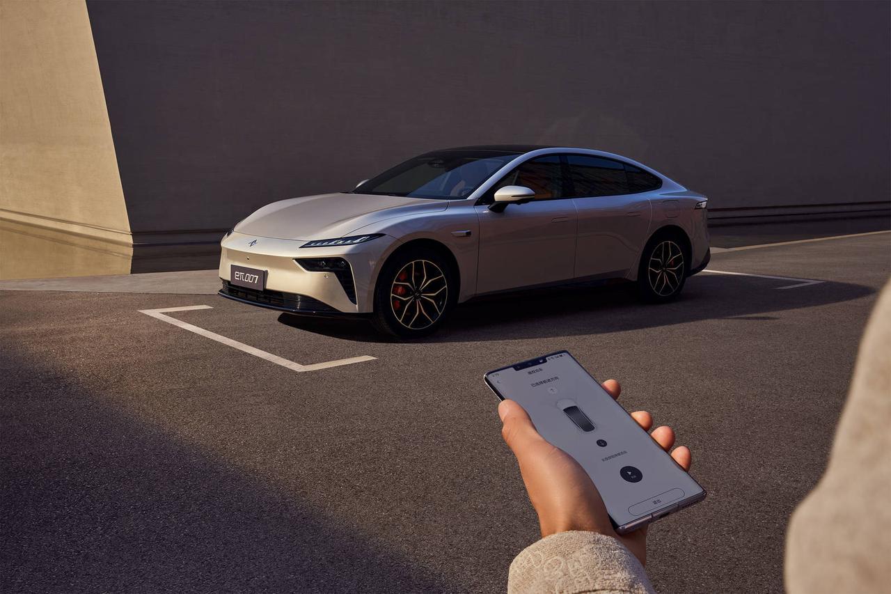 🚗 国产黑科技上车！东风奕派eπ007闪现版量产，轮毂电机让开车更爽更省地儿！