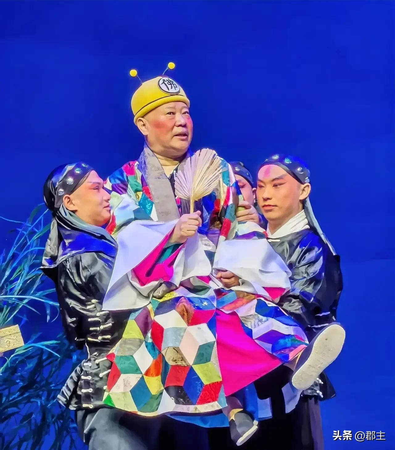 郭德纲这次被立案，不得不承认的三个事实。

1、结束演出生涯。
郭德纲怎么也不会