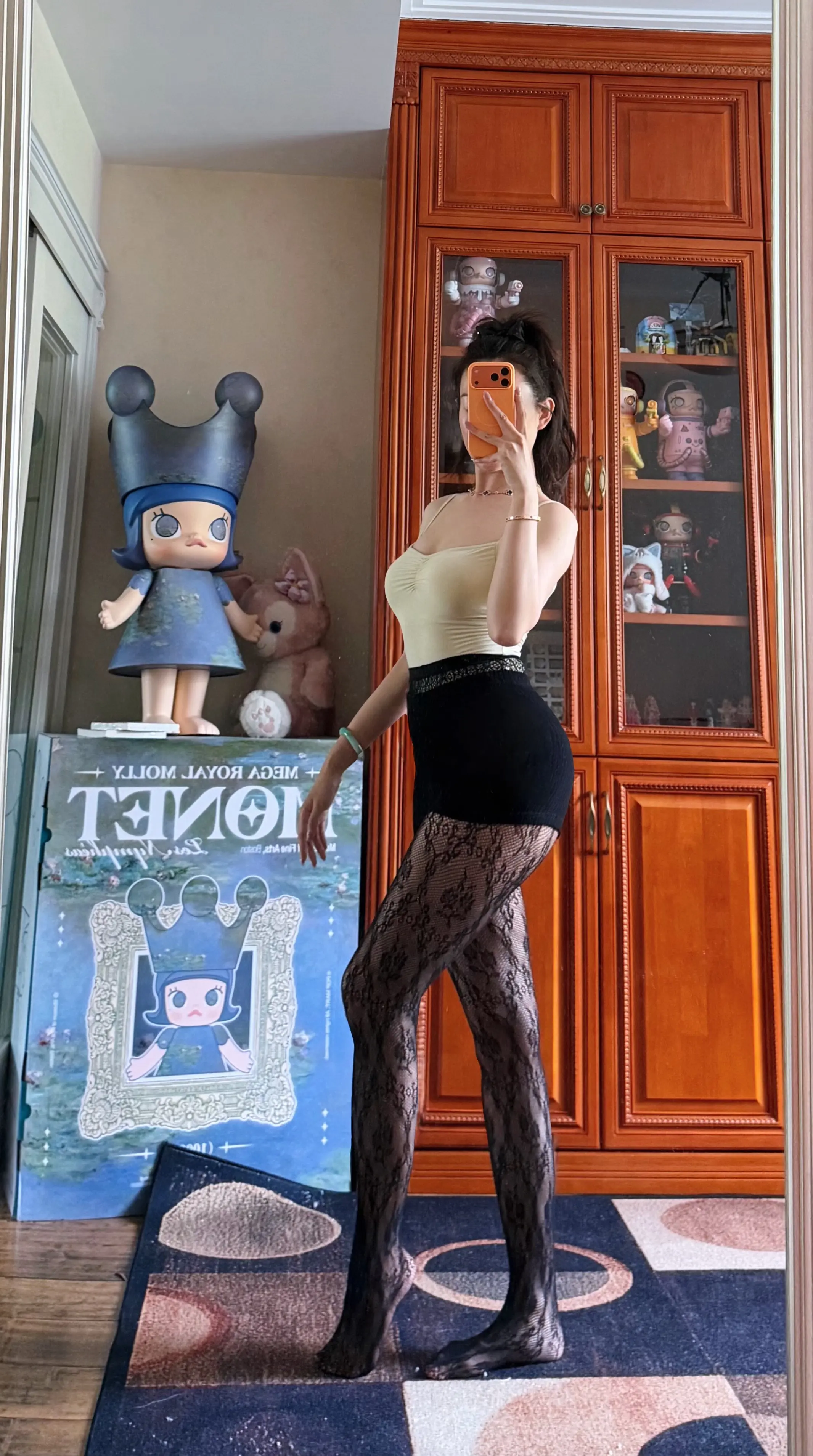 爱你是假的 腿是真的🖤