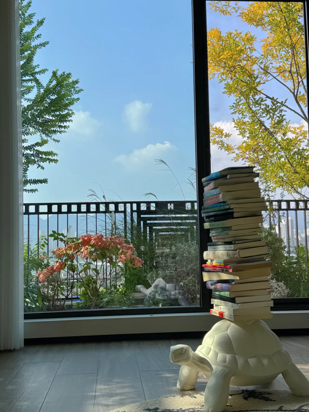 多亏当时买了一楼🏠才有这高颜值的卧室🪺