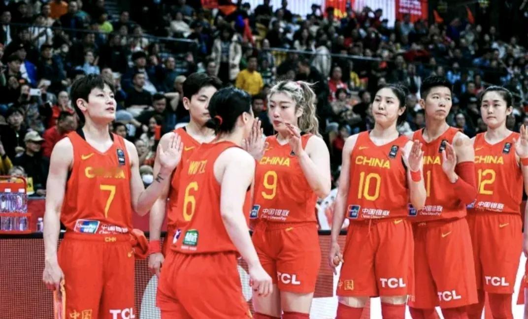 中国女篮负塞尔维亚，小编有六个想不到:

1、想不到，张茹成为中国队首发主力。
