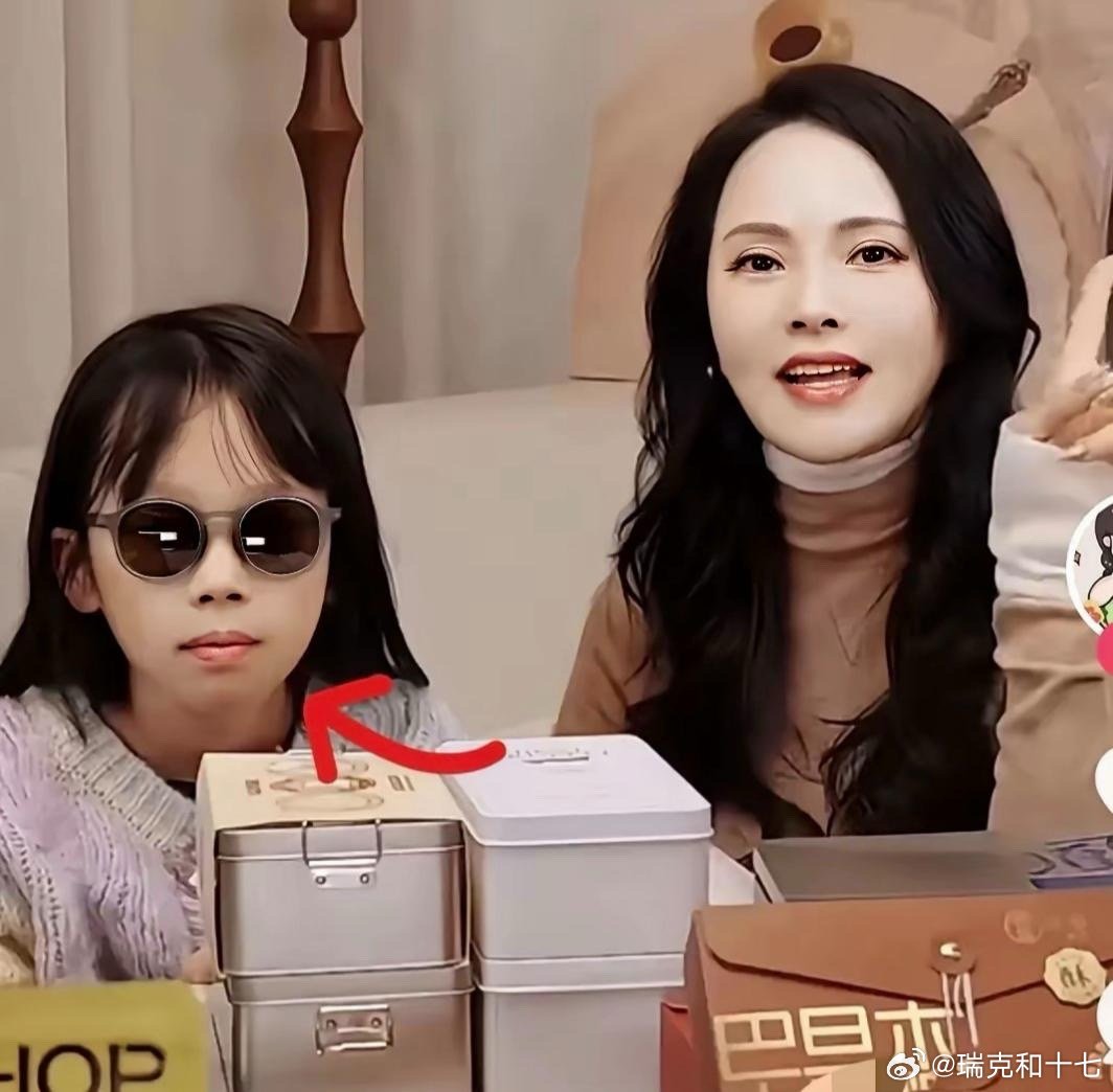 自称“好妈妈”的伊能静，没想到，却被两个孩子成长经历狠狠打了脸。伊能静的大儿子恩
