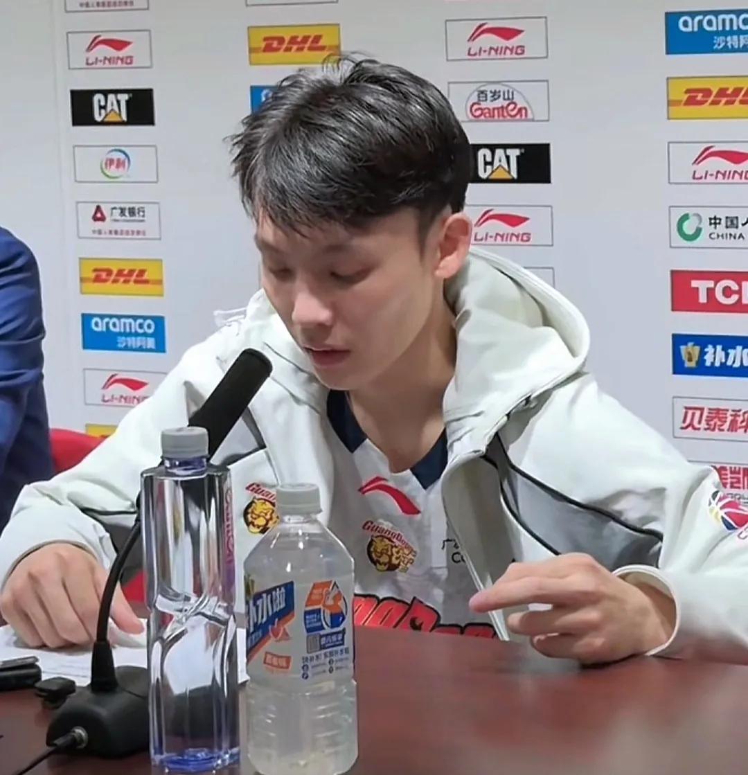 不敌山东，广东队排名一下子滑落到第六，可见竞争之激烈，悄不注意，也会落到第九，下