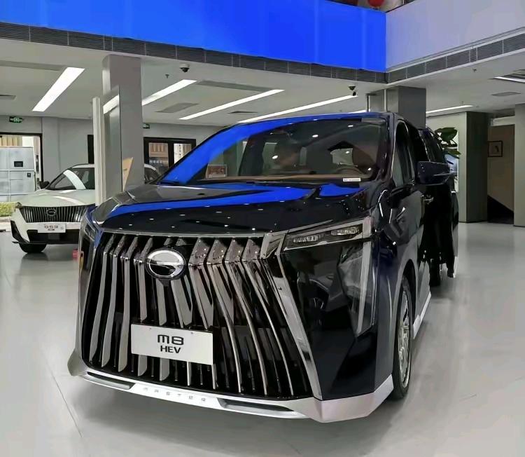 老司机告诉我，2026年家庭选车要注意：
​1、空间要大: 一车多用，家人乘坐更