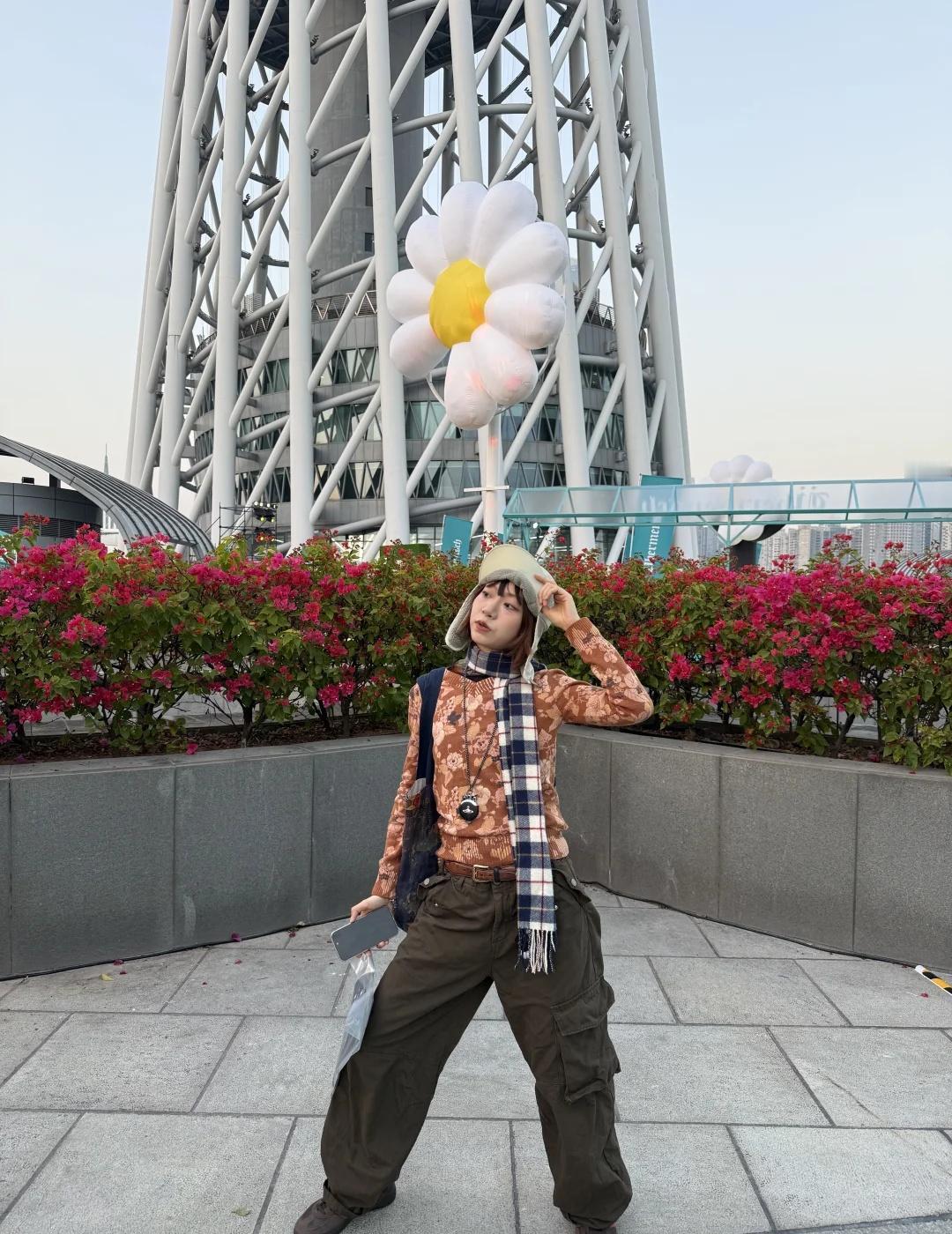 Übermensch GZ🌼
究竟是哪个大聪明开在广州塔下
哦原来是权志龙
l